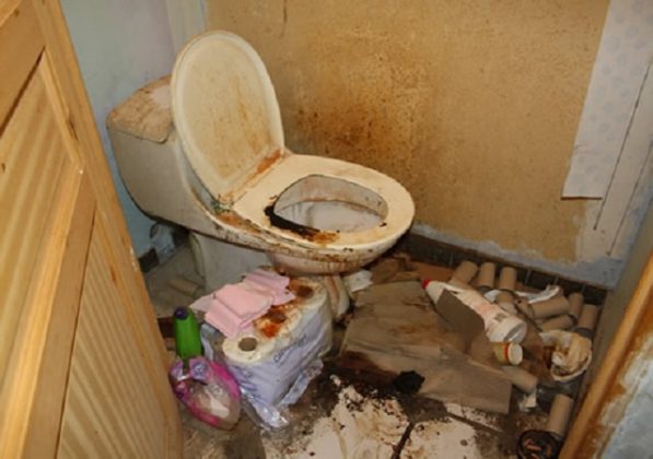 Hygiène les toilettes de véritables plaies puantes dans les espaces